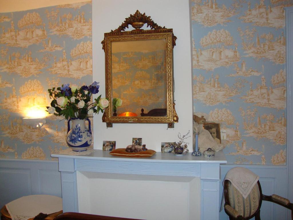 Domaine De La Dame De Lauriere Bed & Breakfast Solignac Room photo